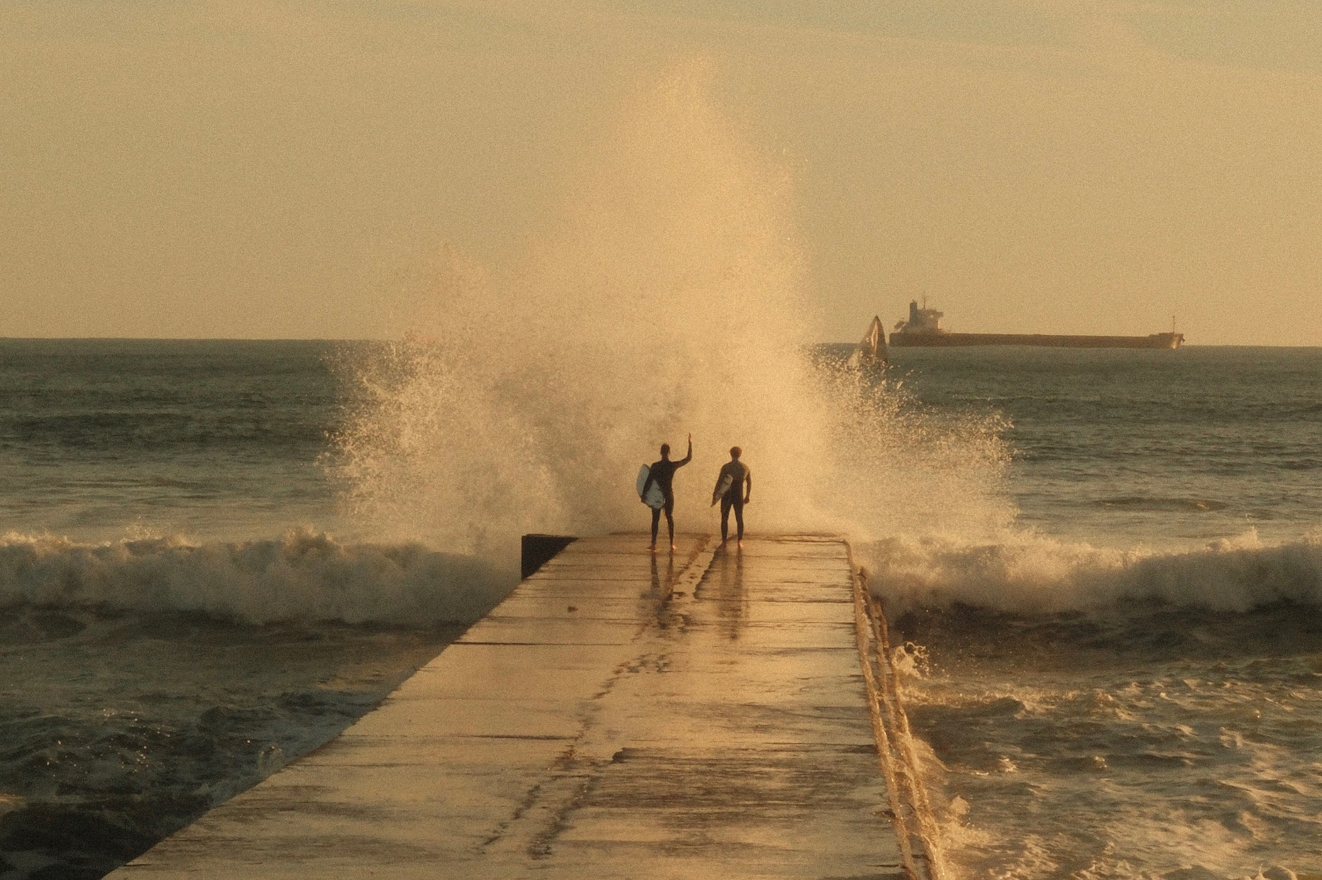 Estoril · Gold Spray